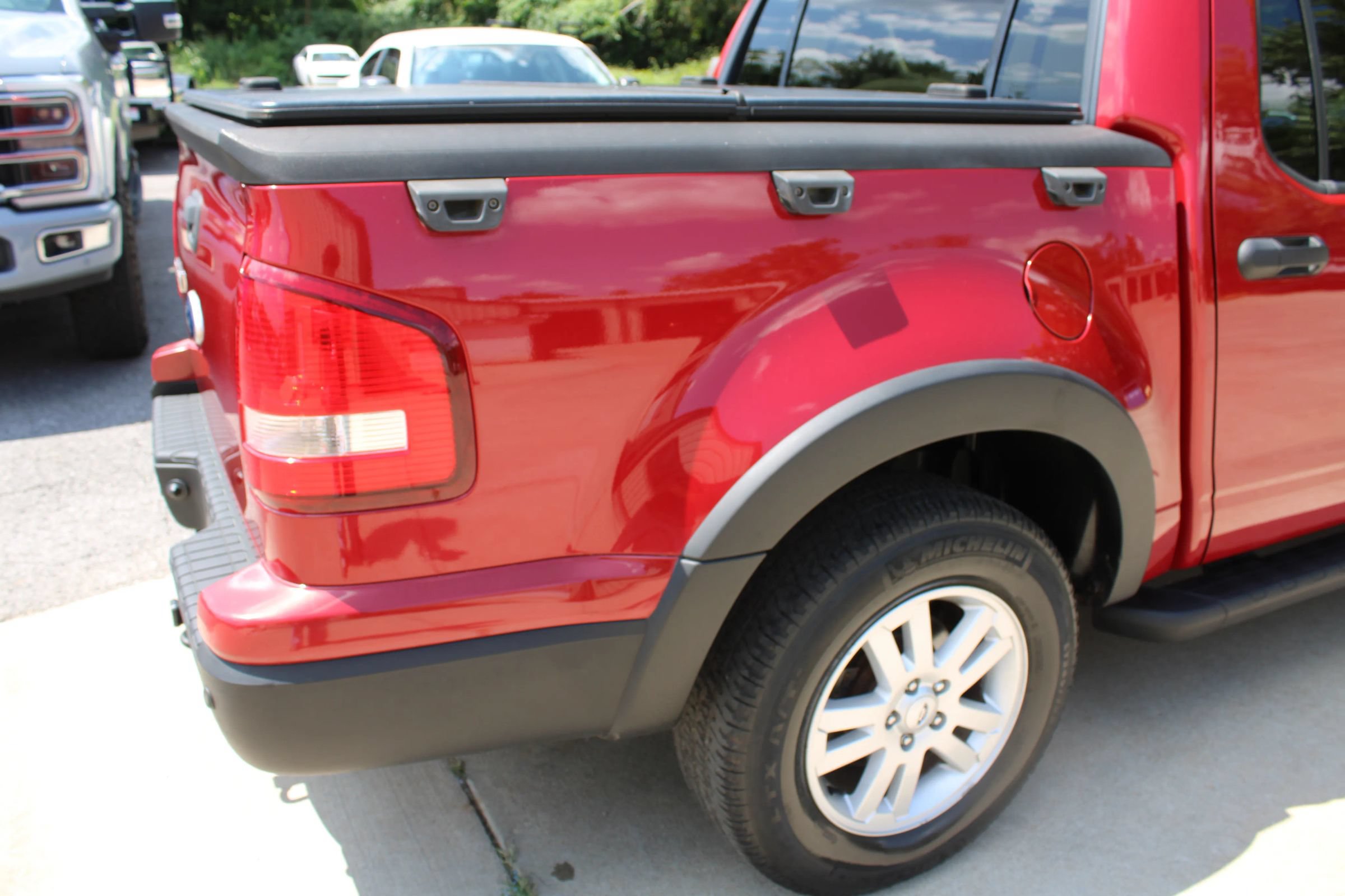 Used 2010 Ford Explorer Sport Trac XLT RWD image 10
