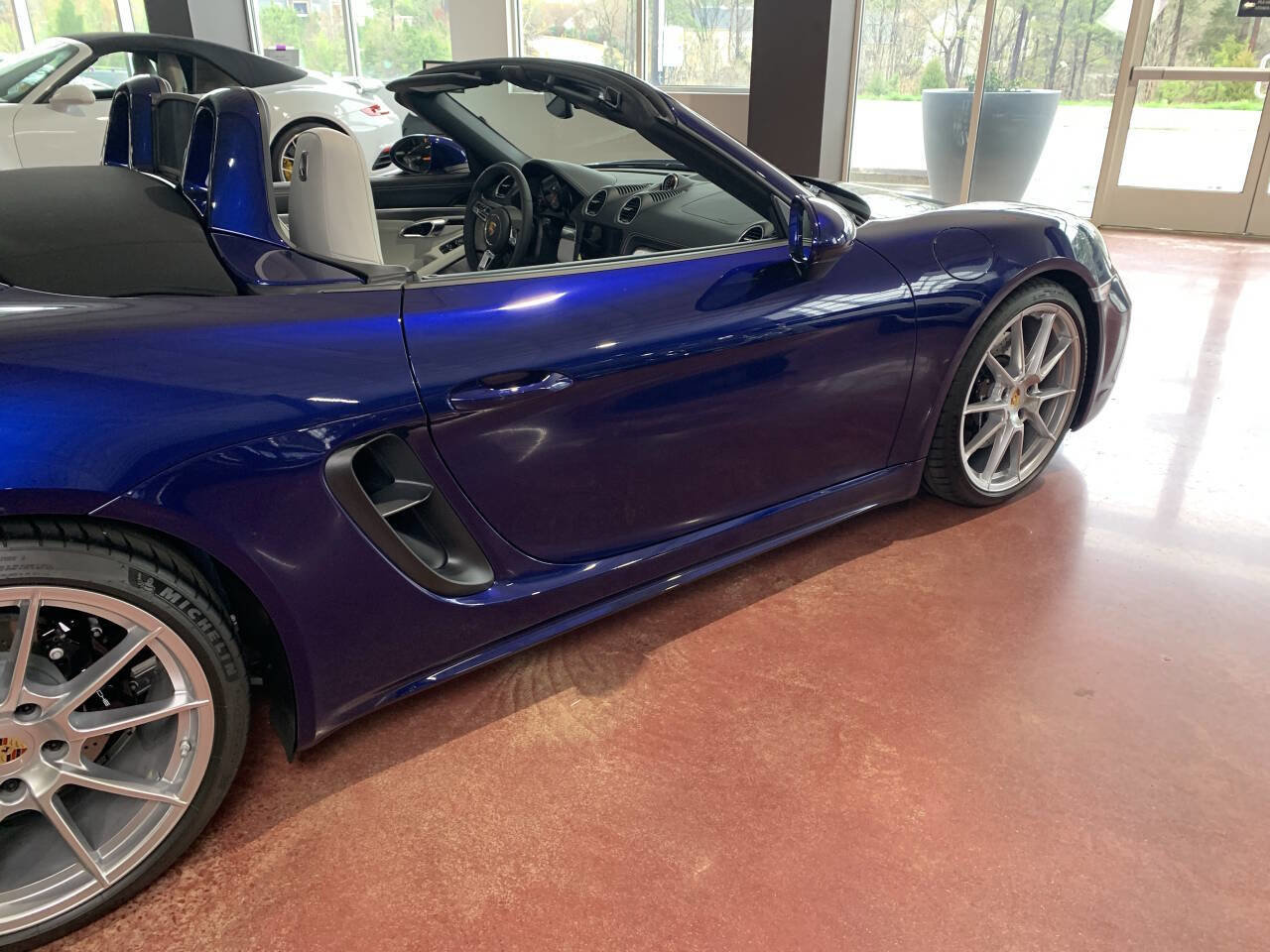 Used 2025 Porsche 718 Boxster GTS image 35