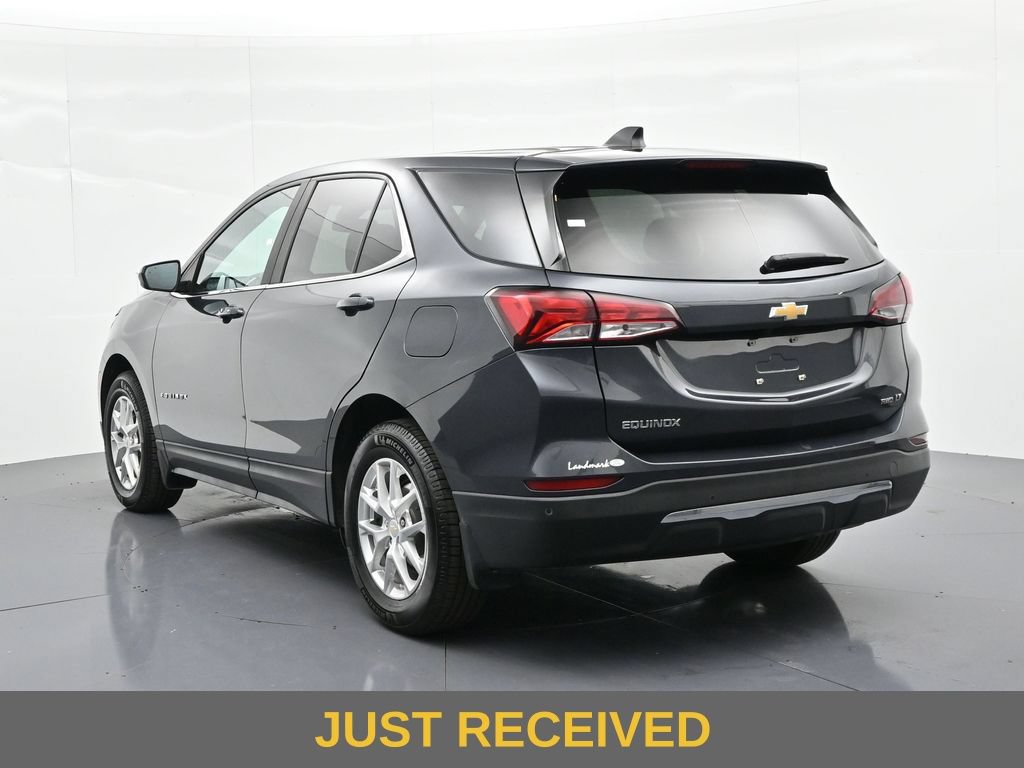 Used 2022 Chevrolet Equinox LT w/ Driver Convenience Package AWD/4WD image 8