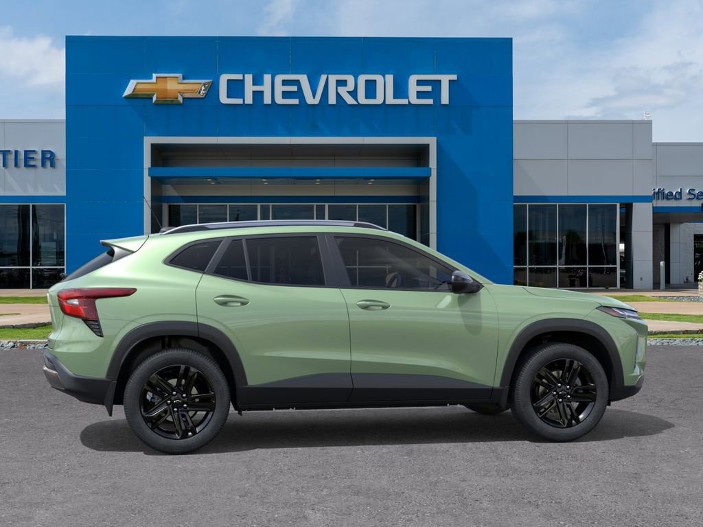 New 2026 Chevrolet Trax ACTIV w/ Sunroof Package FWD image 5
