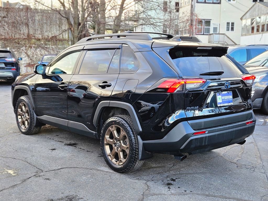 Used 2023 Toyota RAV4 AWD Hybrid image 3