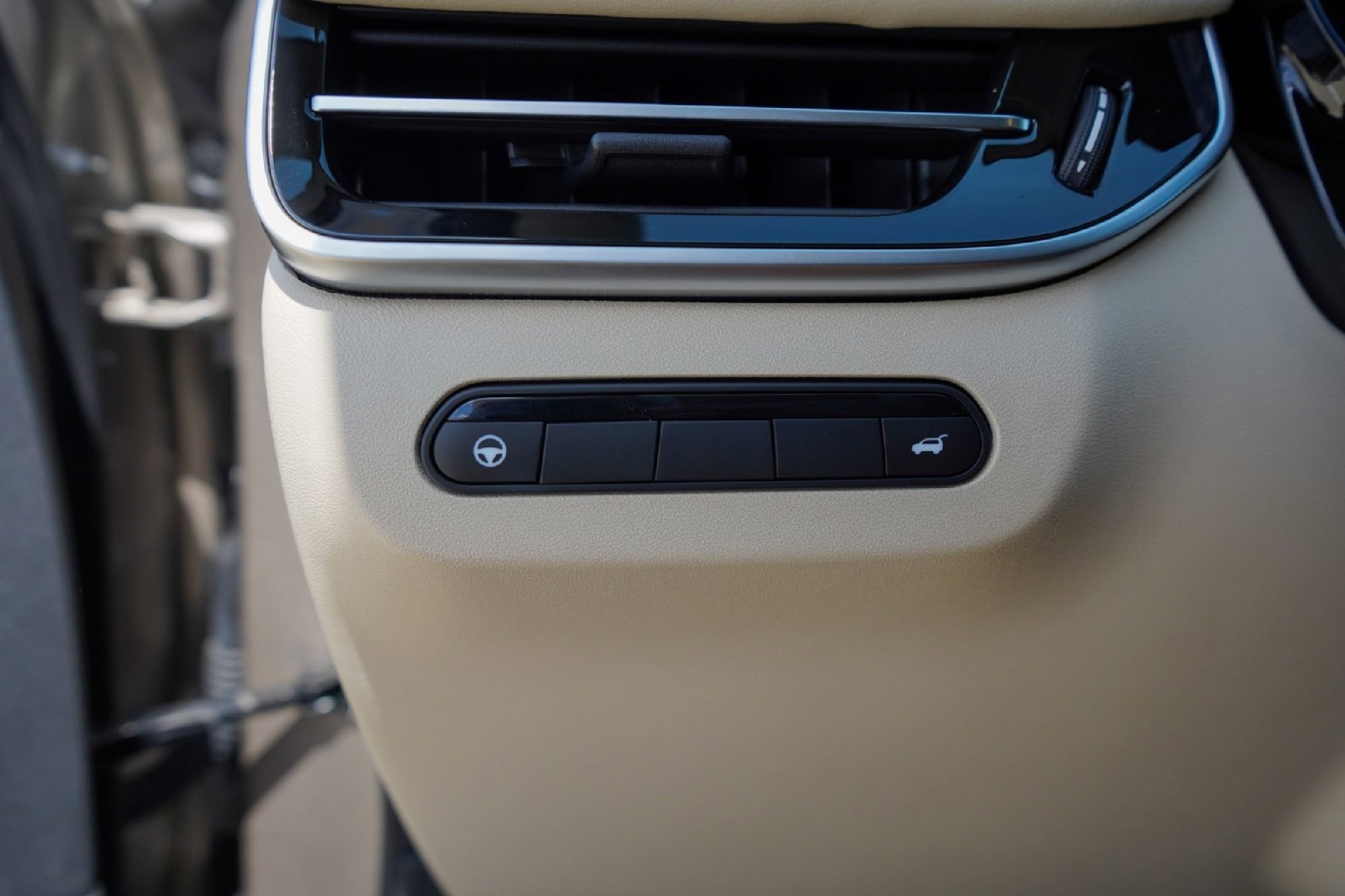 Certified 2025 INFINITI QX60 Sensory w/ Lighting Package (N94) image 19