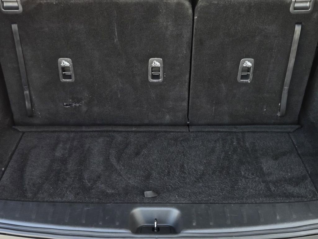 Certified 2025 Nissan Pathfinder SV image 9