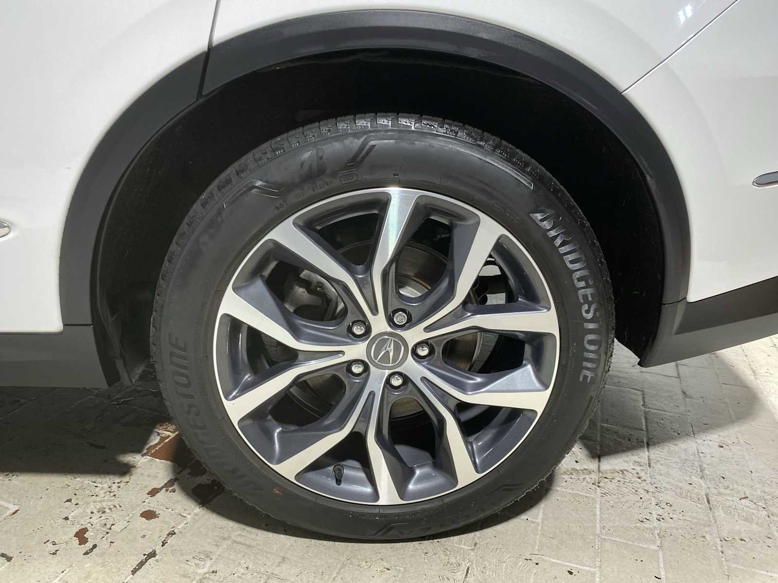 Certified 2023 Acura MDX SH-AWD w/ Technology Package image 8