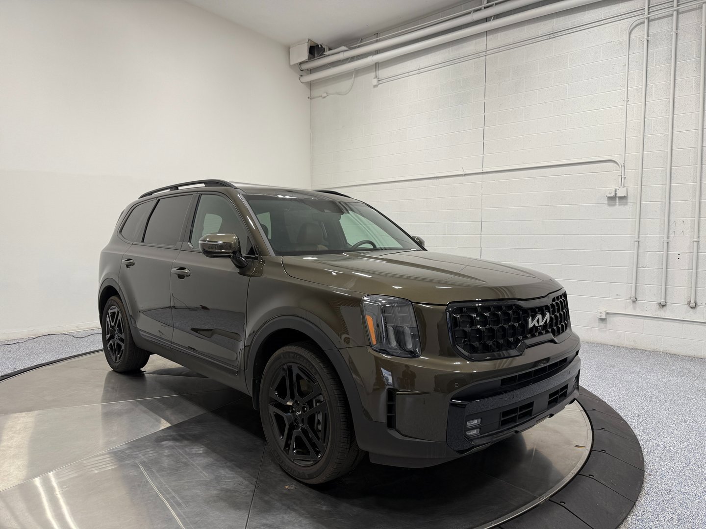 Used 2024 Kia Telluride SX Prestige X-Line image 1