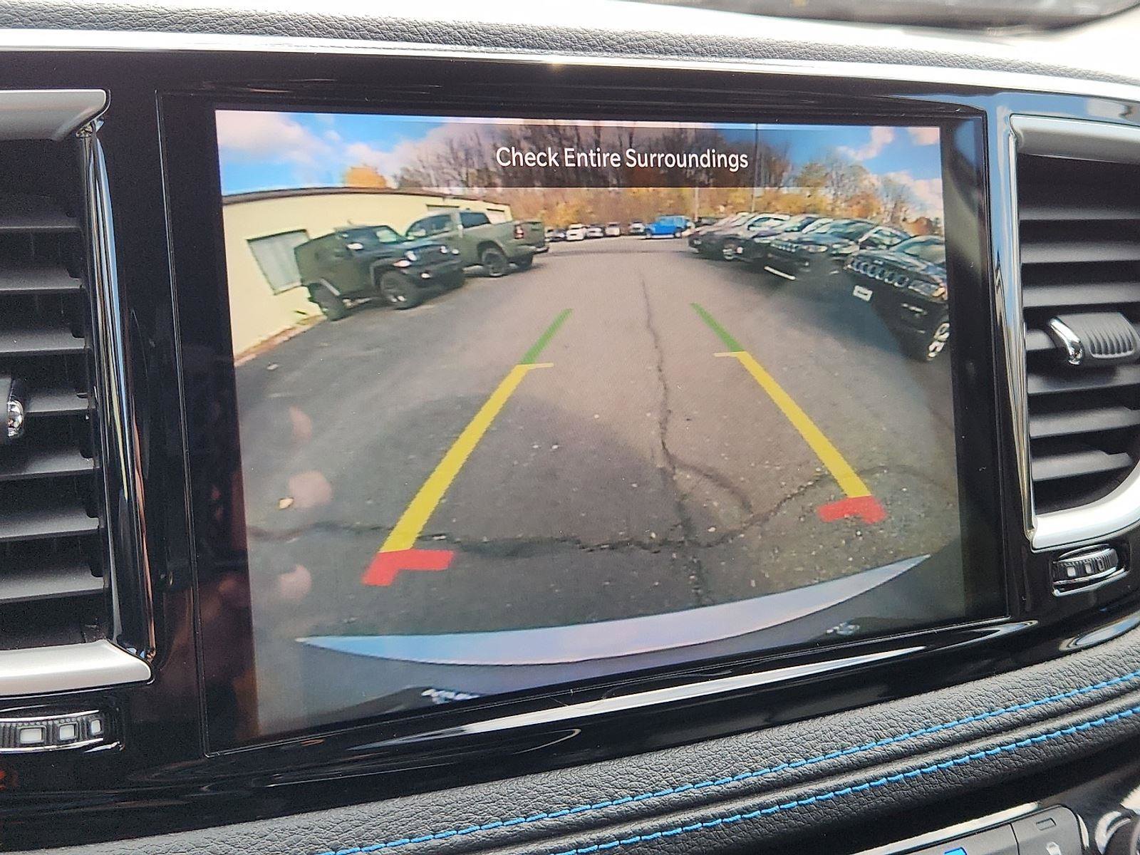 Certified 2021 Chrysler Pacifica Touring-L image 19