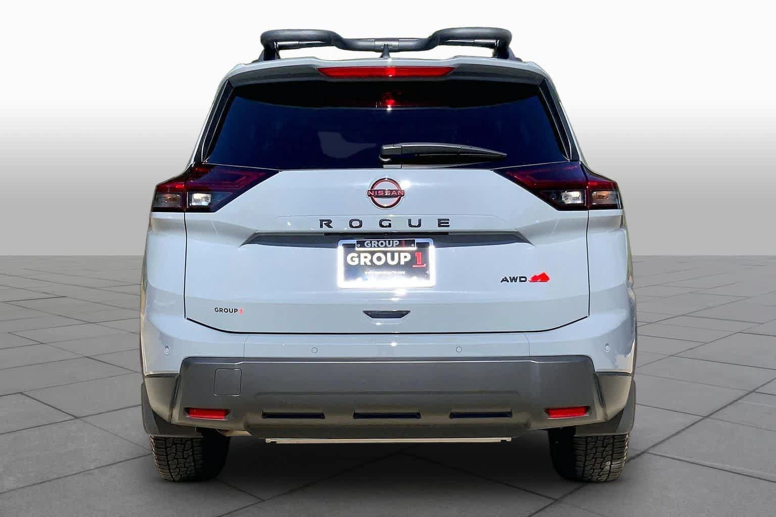 Used 2026 Nissan Rogue SV AWD/4WD image 5