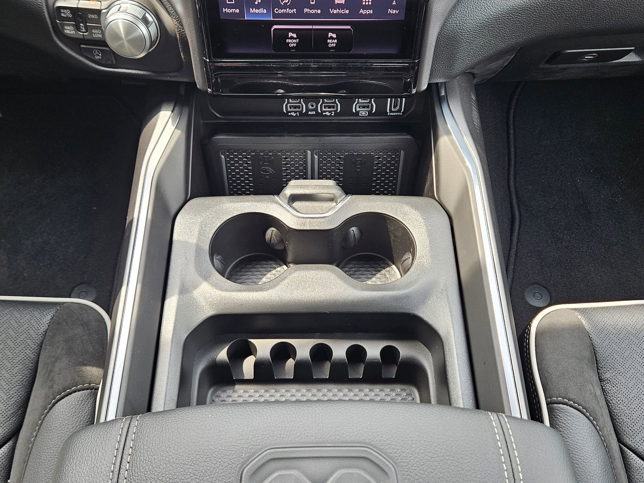 New 2026 RAM 1500 Laramie w/ Night Edition image 10