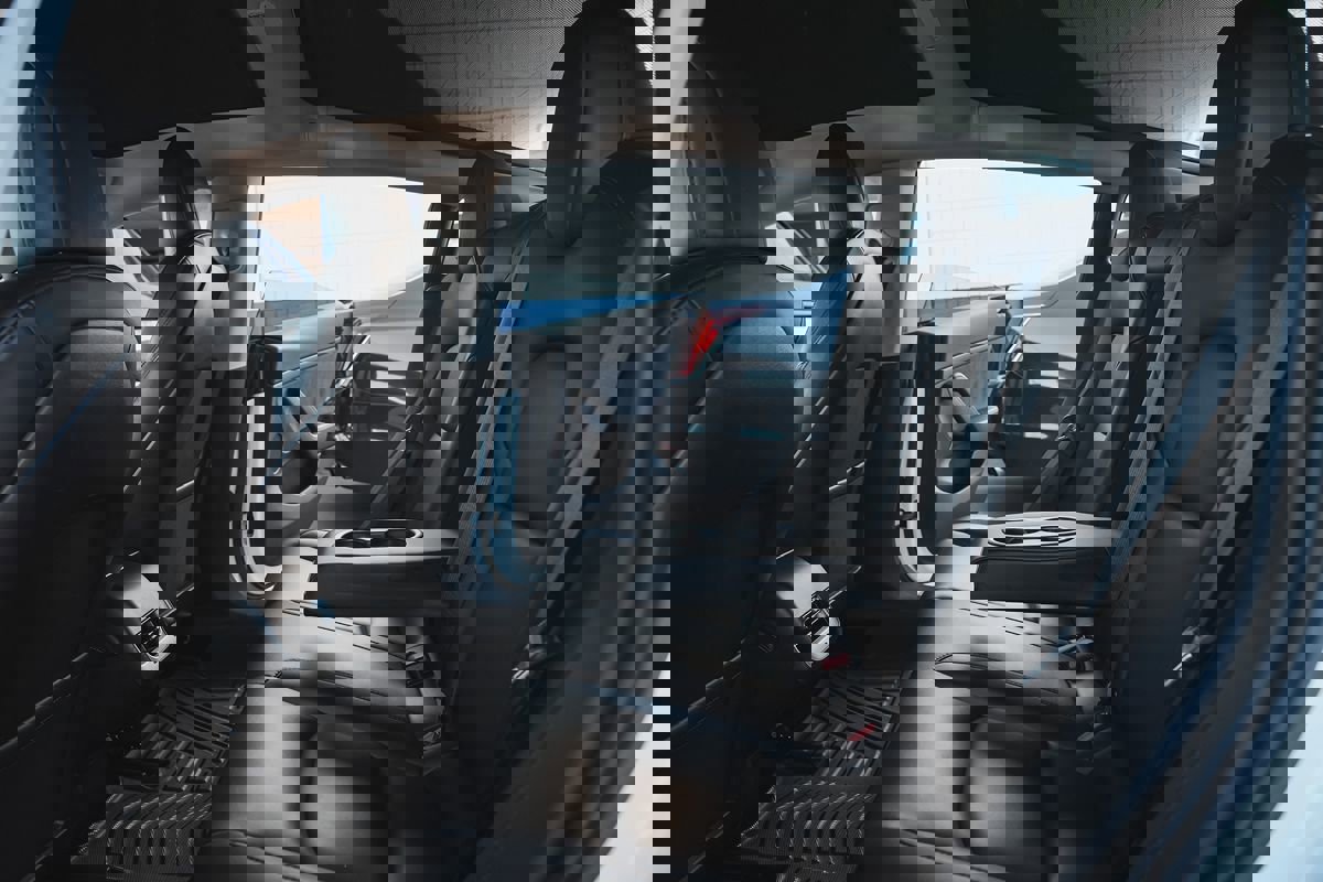 Used 2021 Tesla Model 3 Standard Range Plus image 20