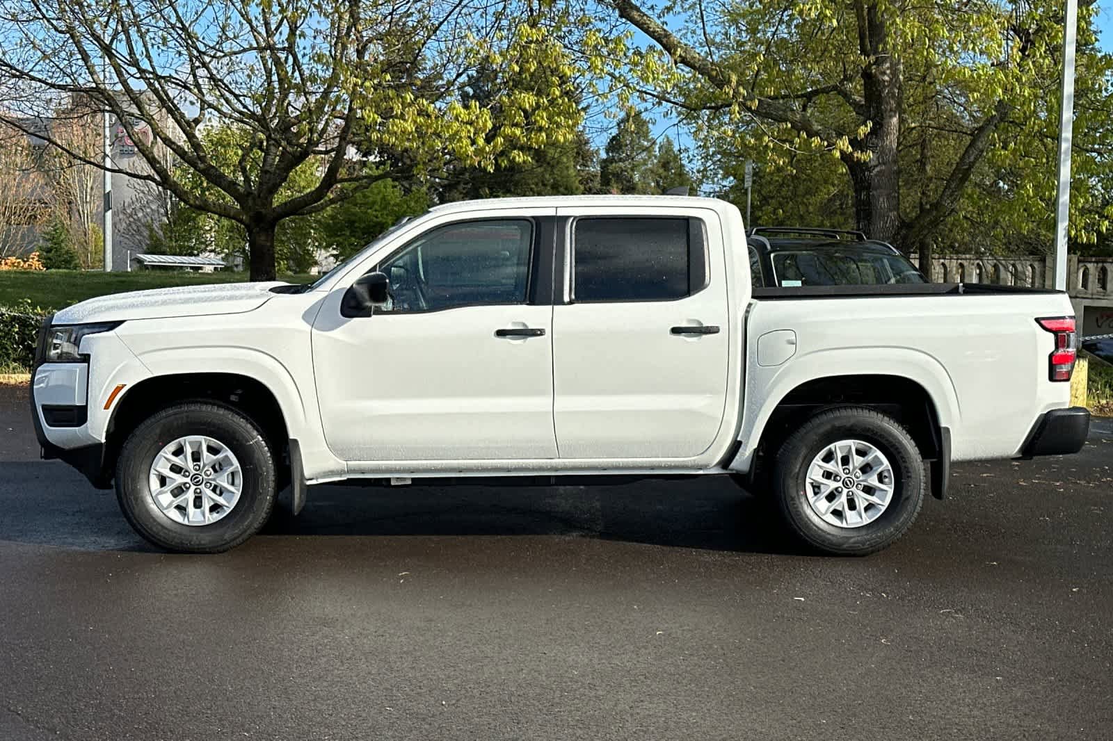 New 2026 Nissan Frontier S image 5