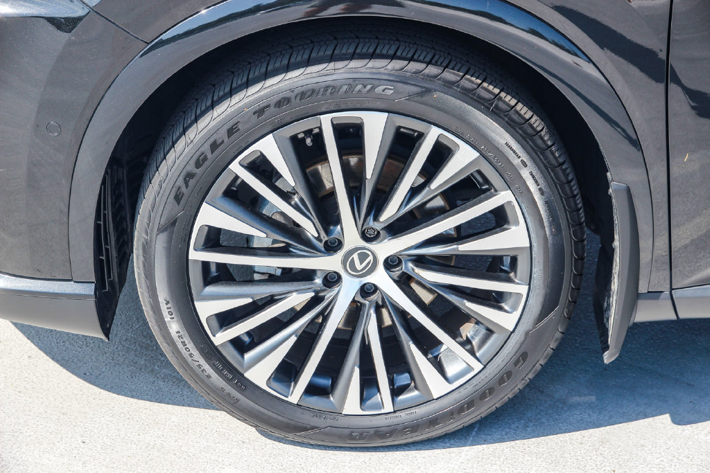 Certified 2024 Lexus RX 350 Premium Plus w/ Convenience Package FWD image 11