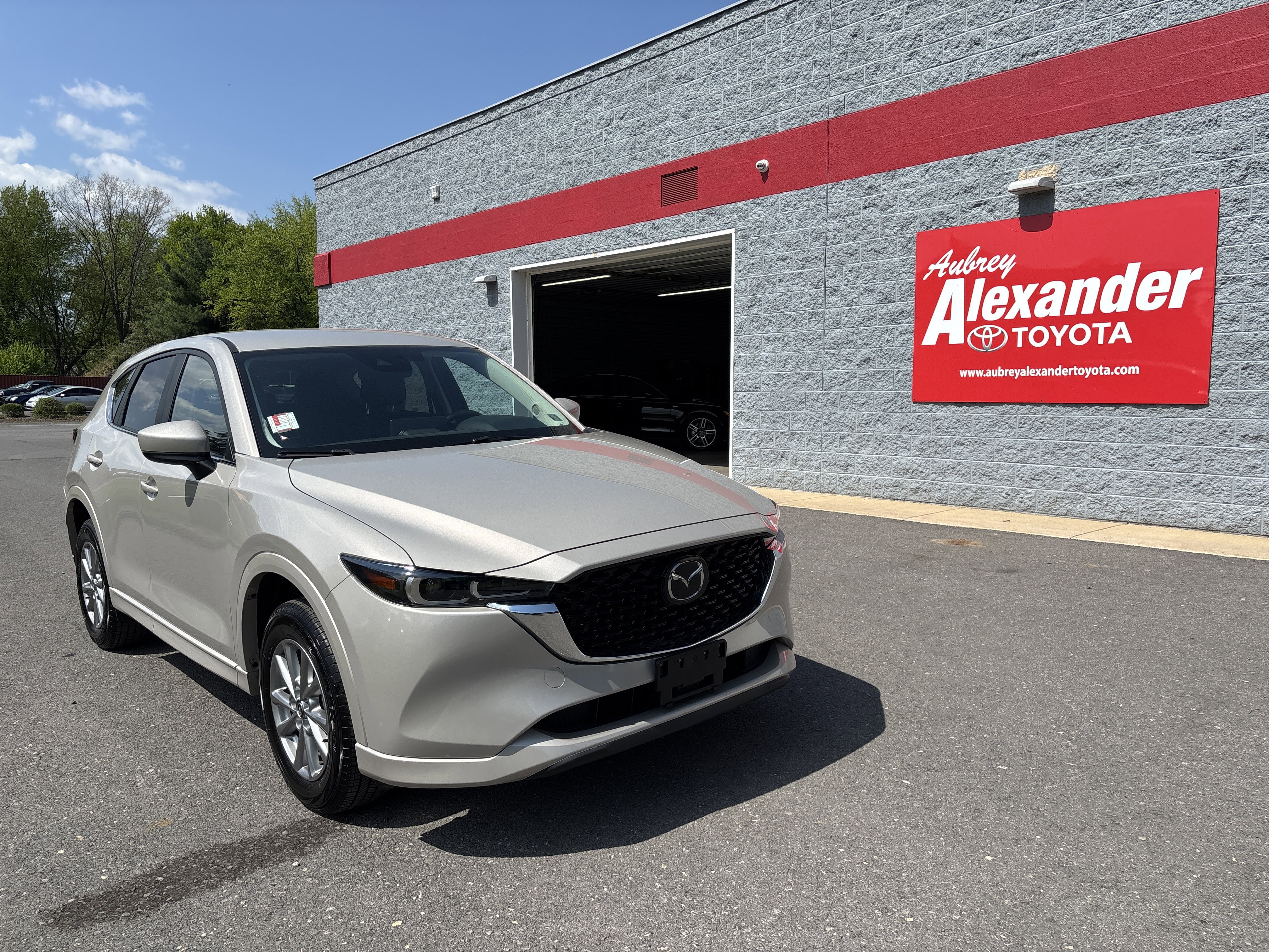 Used 2025 MAZDA CX-5 AWD 2.5 S w/ Select Package image 1