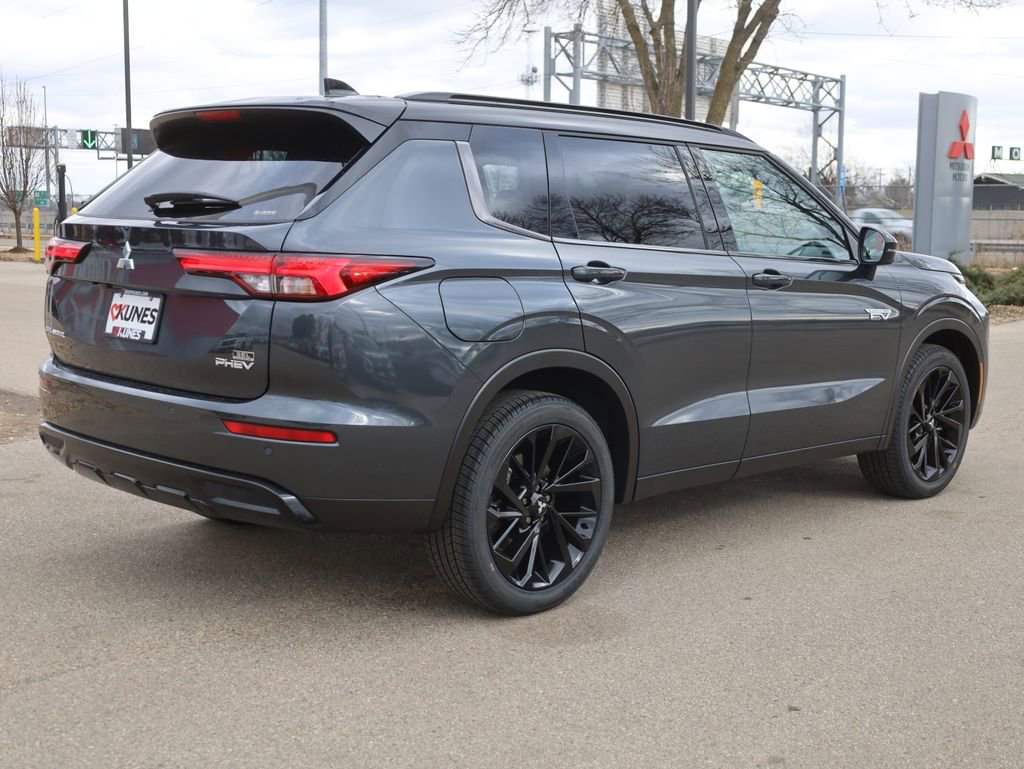 New 2025 Mitsubishi Outlander SEL Black Edition image 10