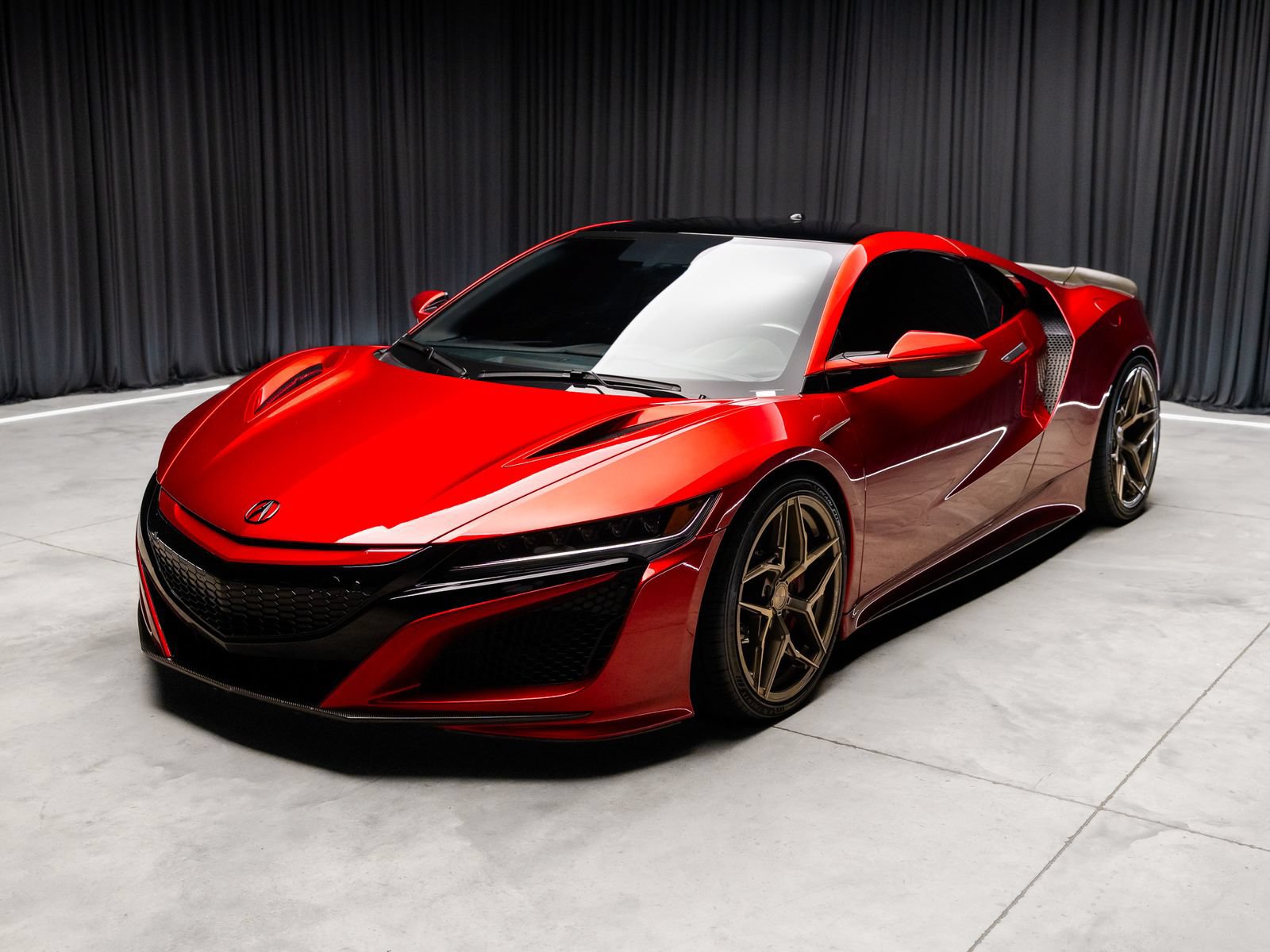 Used 2017 Acura NSX AWD/4WD image 2