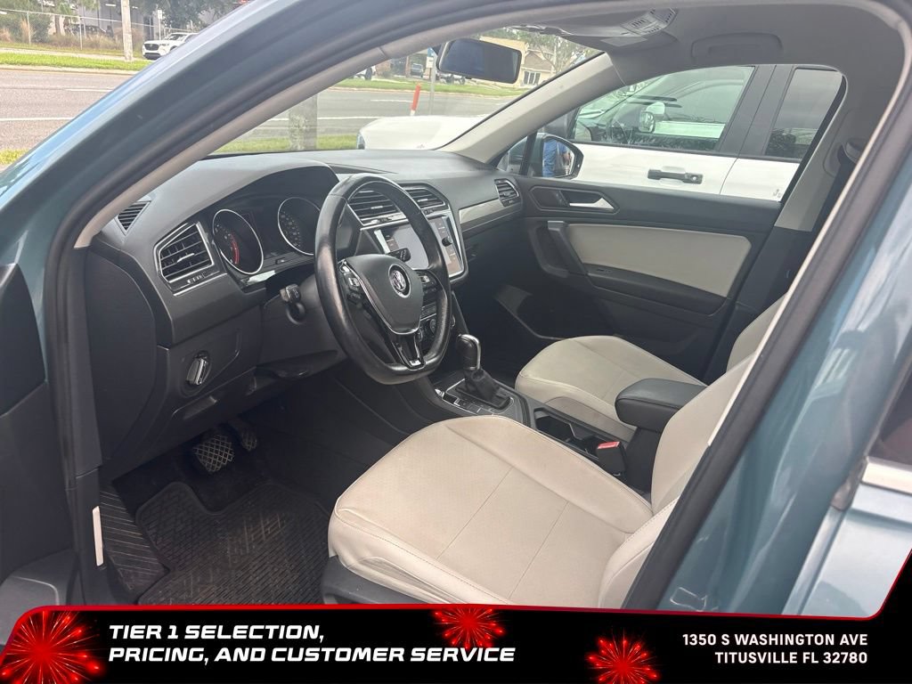 Used 2019 Volkswagen Tiguan SE FWD image 2