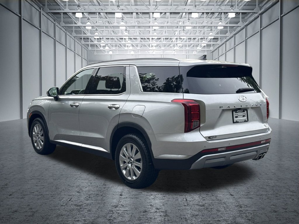 Used 2024 Hyundai Palisade SEL FWD image 6