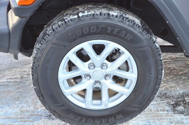 Used 2023 Jeep Wrangler Sport S image 13