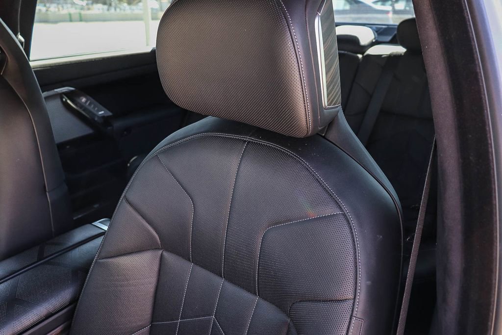 Used 2024 BMW 760i xDrive w/ Executive Package image 26