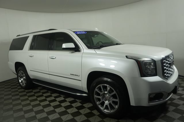 Used 2019 GMC Yukon XL Denali w/ Open Road Package AWD/4WD image 2
