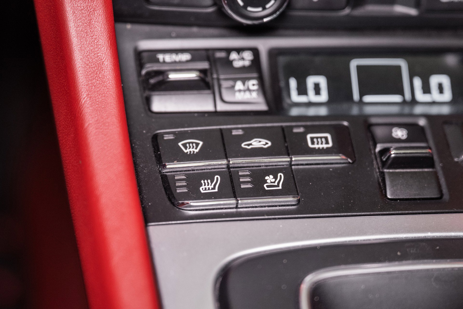 Used 2016 Porsche 911 Carrera S image 38