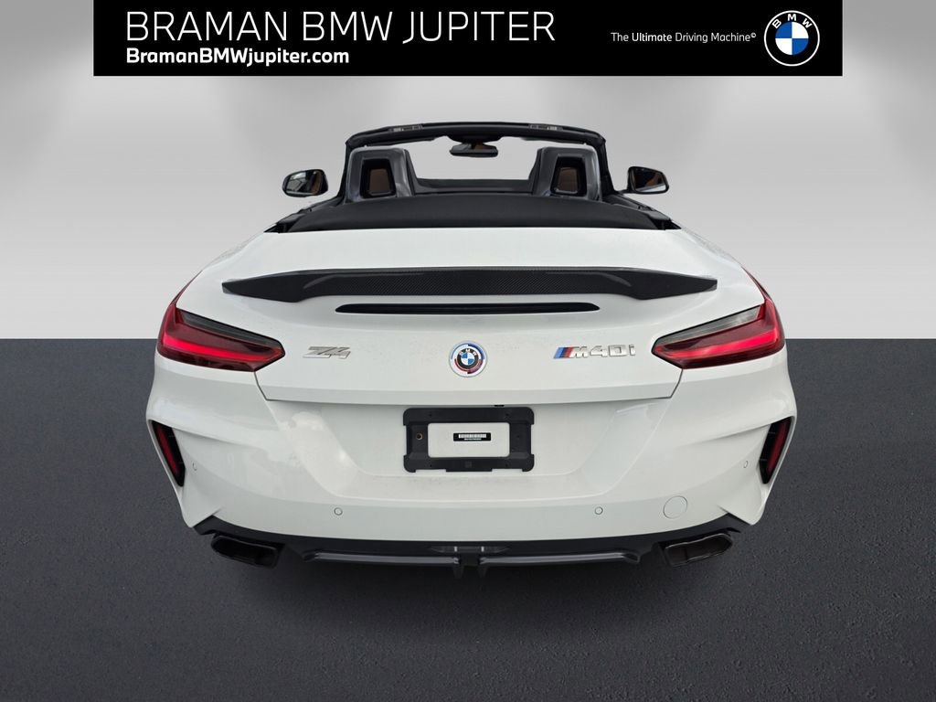 Certified 2022 BMW Z4 M40i w/ Premium Package image 5