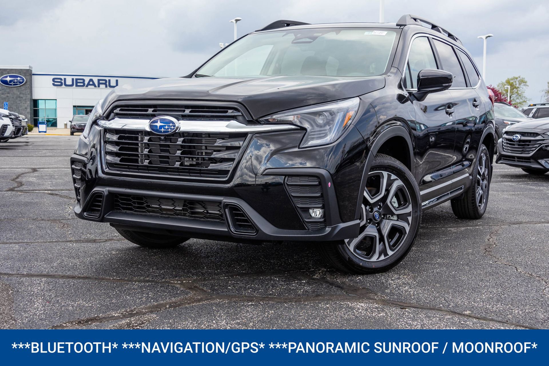 New 2026 Subaru Ascent Limited image 2