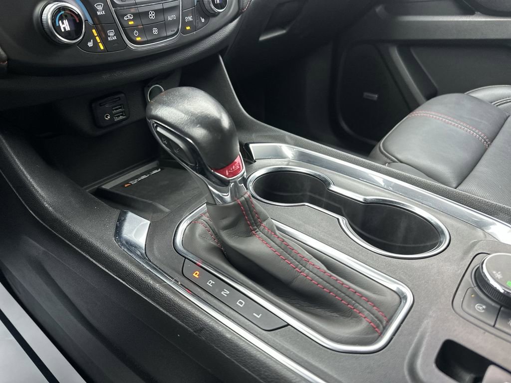 Used 2022 Chevrolet Traverse RS image 19