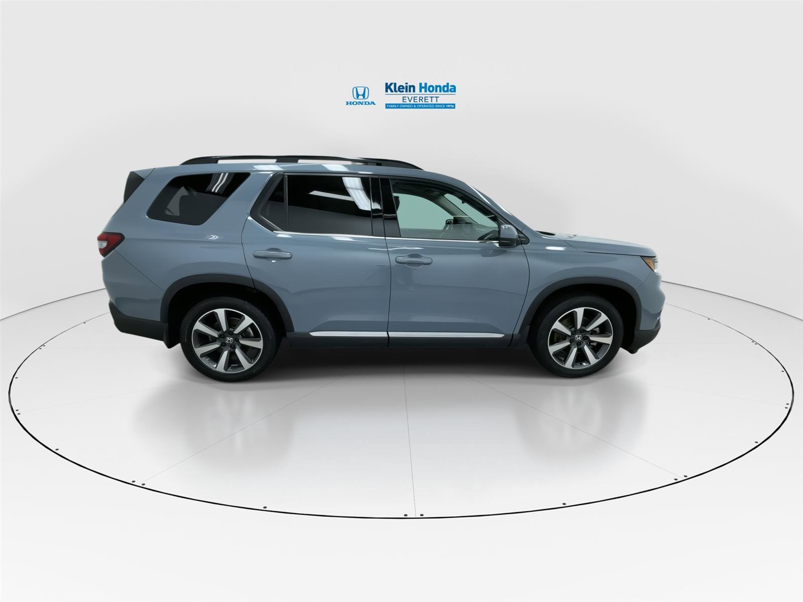 Certified 2023 Honda Pilot Touring image 3