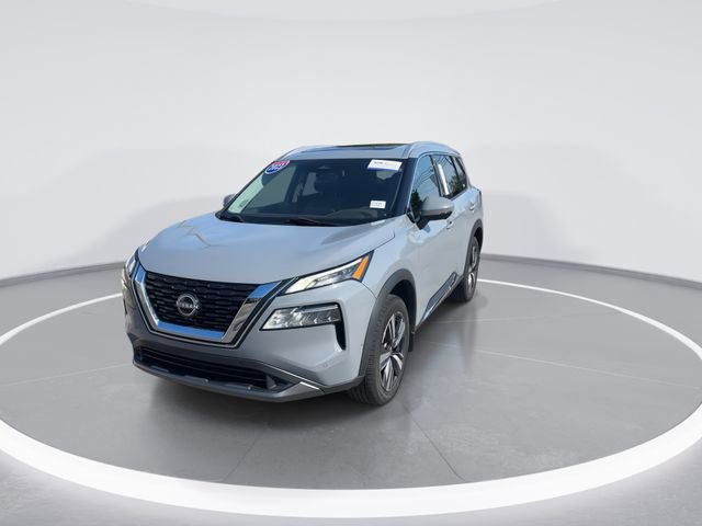 Used 2023 Nissan Rogue SL w/ SL Premium Package image 2