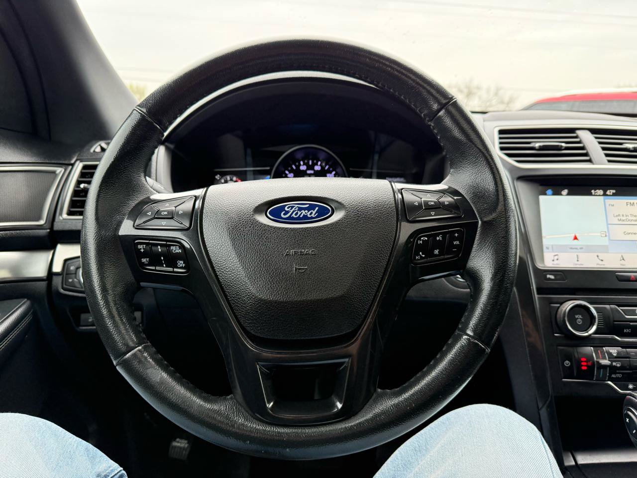 Used 2018 Ford Explorer XLT w/ Equipment Group 202A FWD image 22