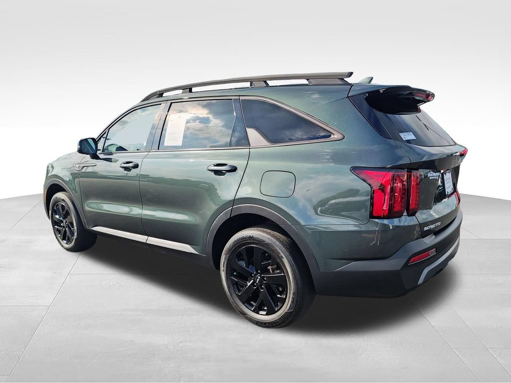 Used 2023 Kia Sorento S AWD/4WD image 3