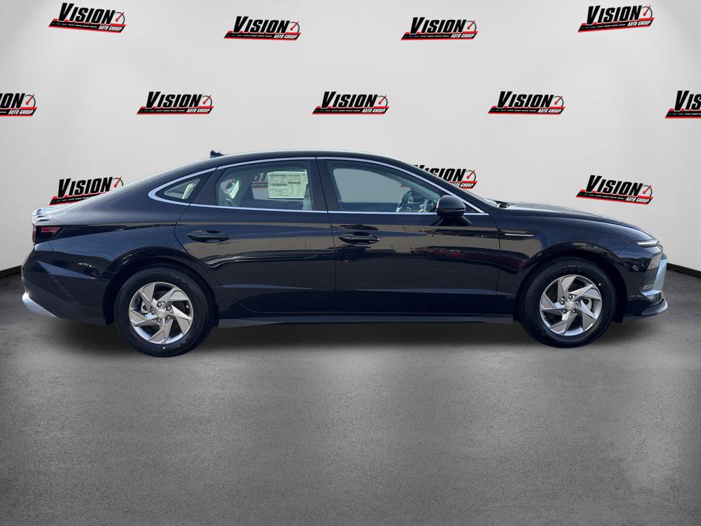 New 2026 Hyundai Sonata SE FWD image 6