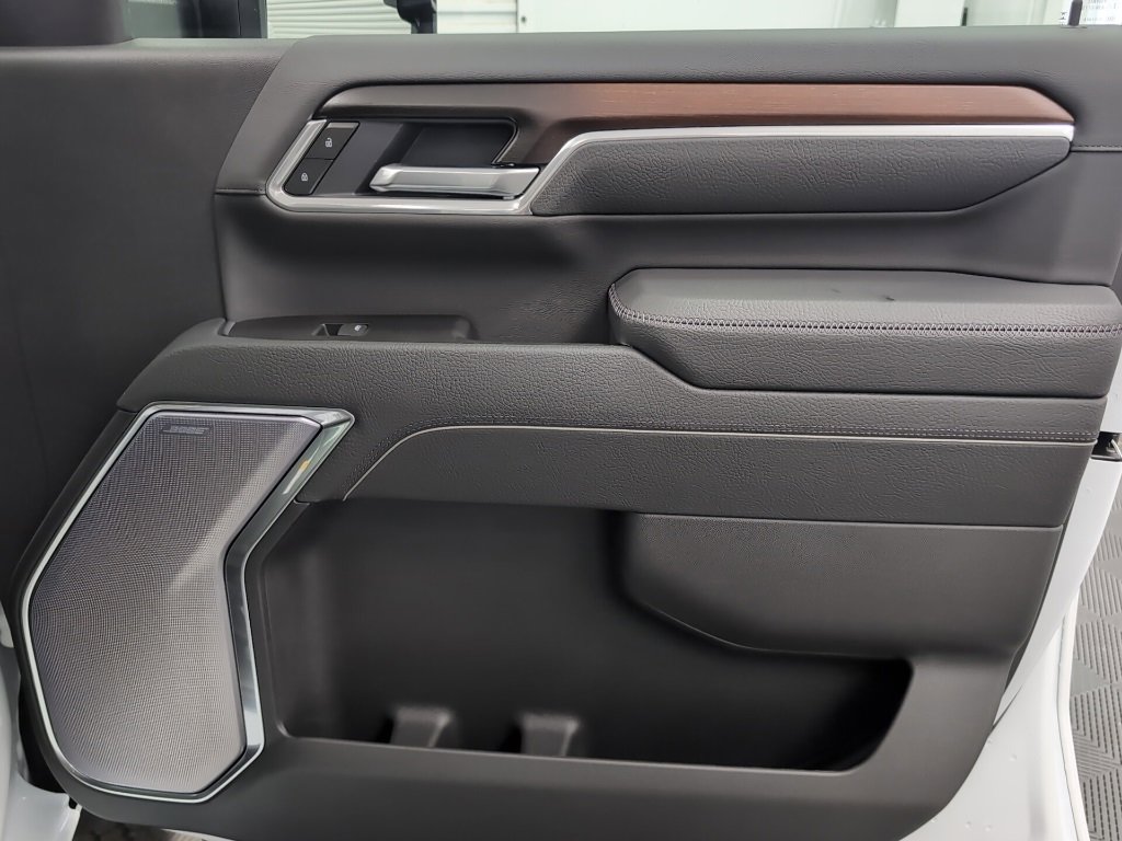 New 2025 GMC Sierra 2500 Denali w/ Denali Reserve Package image 34