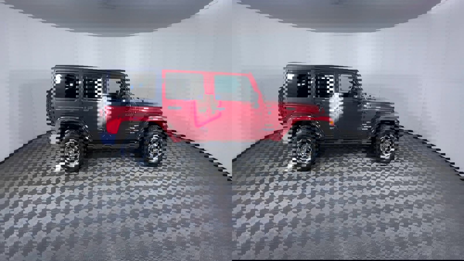 Used 2012 Jeep Wrangler Unlimited Sahara w/ Connectivity Group image 9