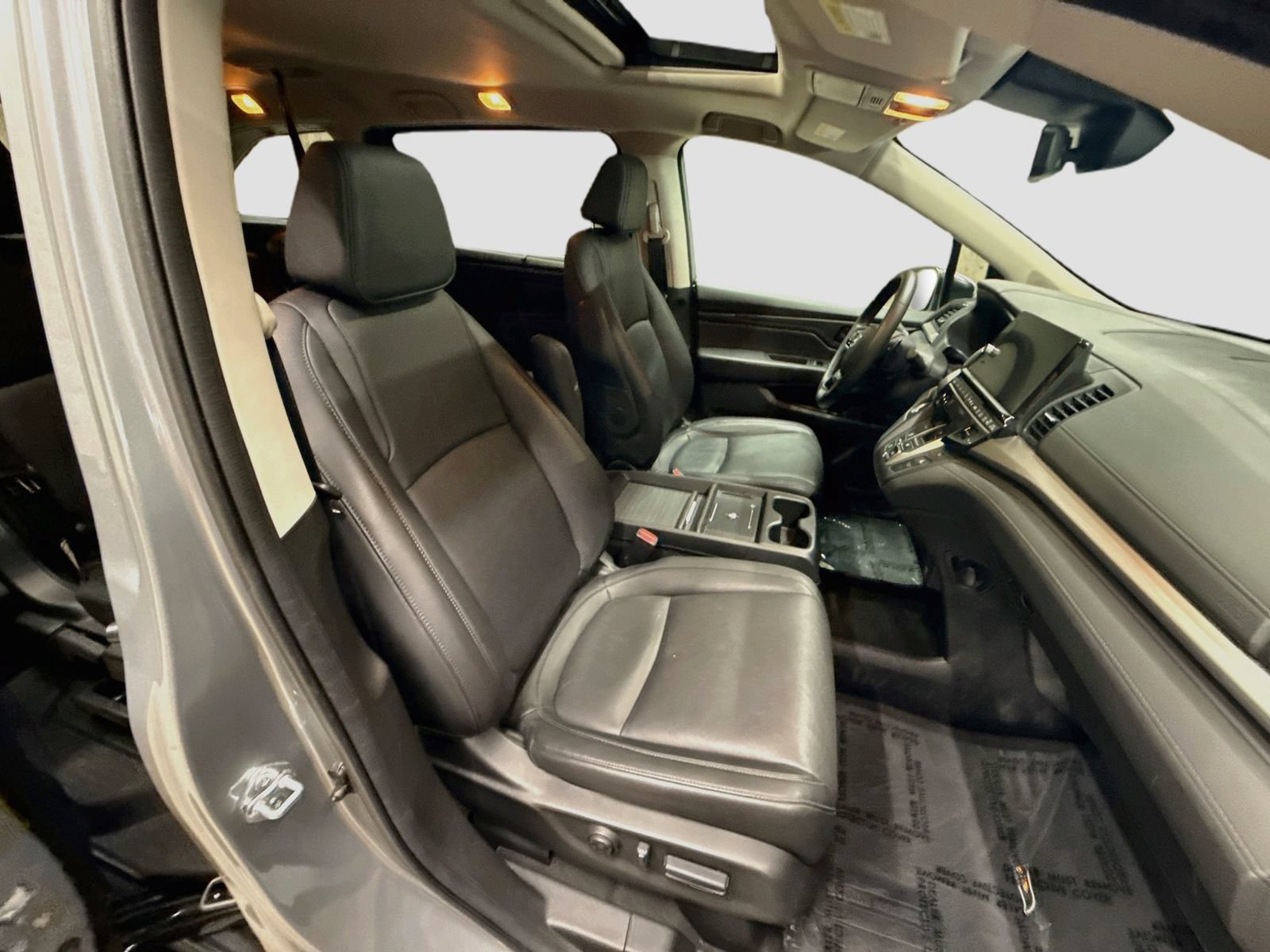Used 2025 Honda Odyssey EX-L image 31