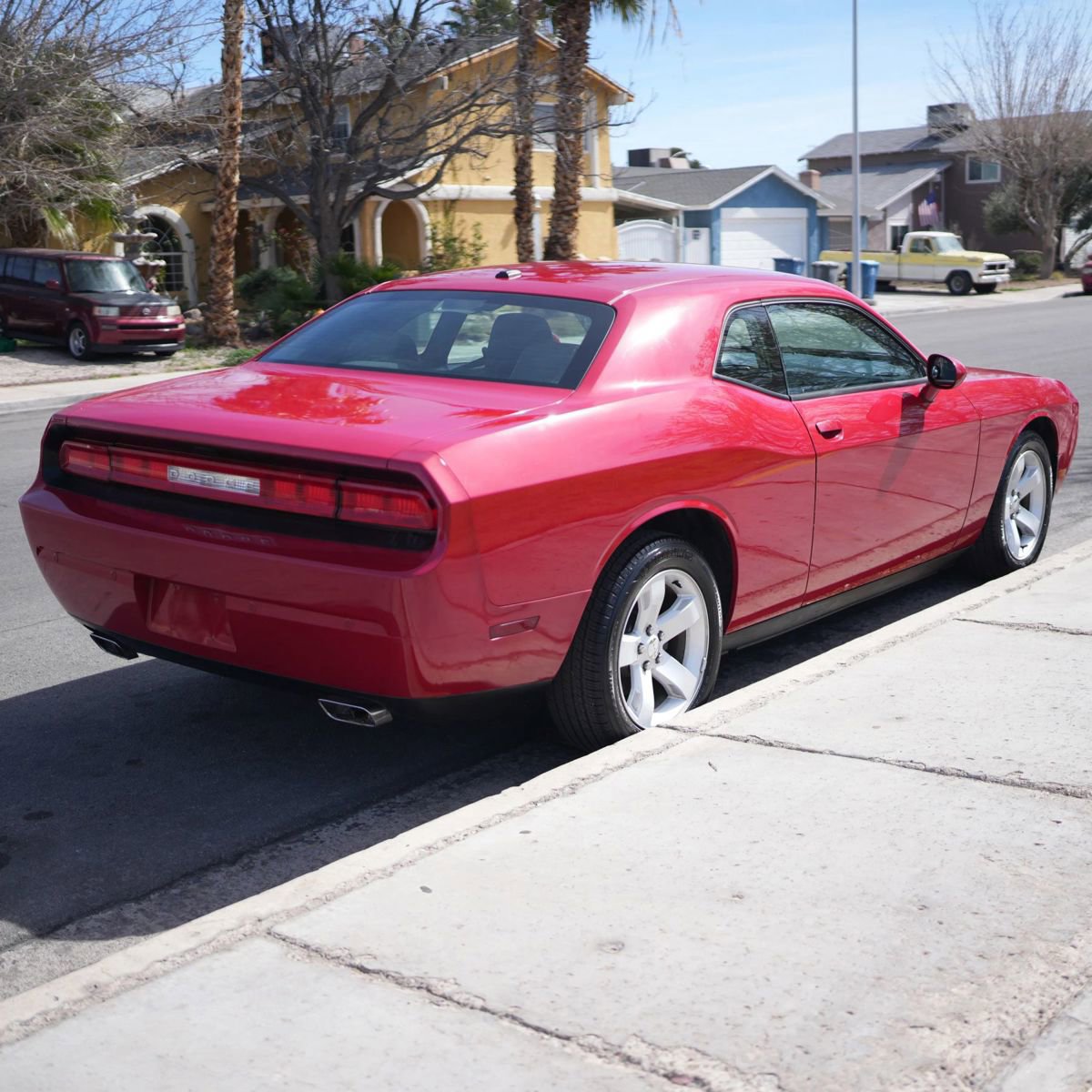 Used 2013 Dodge Challenger SXT Plus image 10