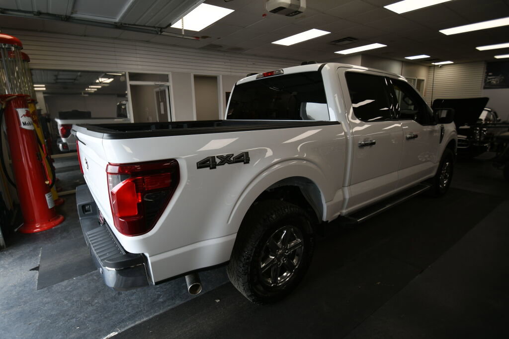 Used 2025 Ford F150 XLT w/ Equipment Group 301A Standard AWD/4WD image 8