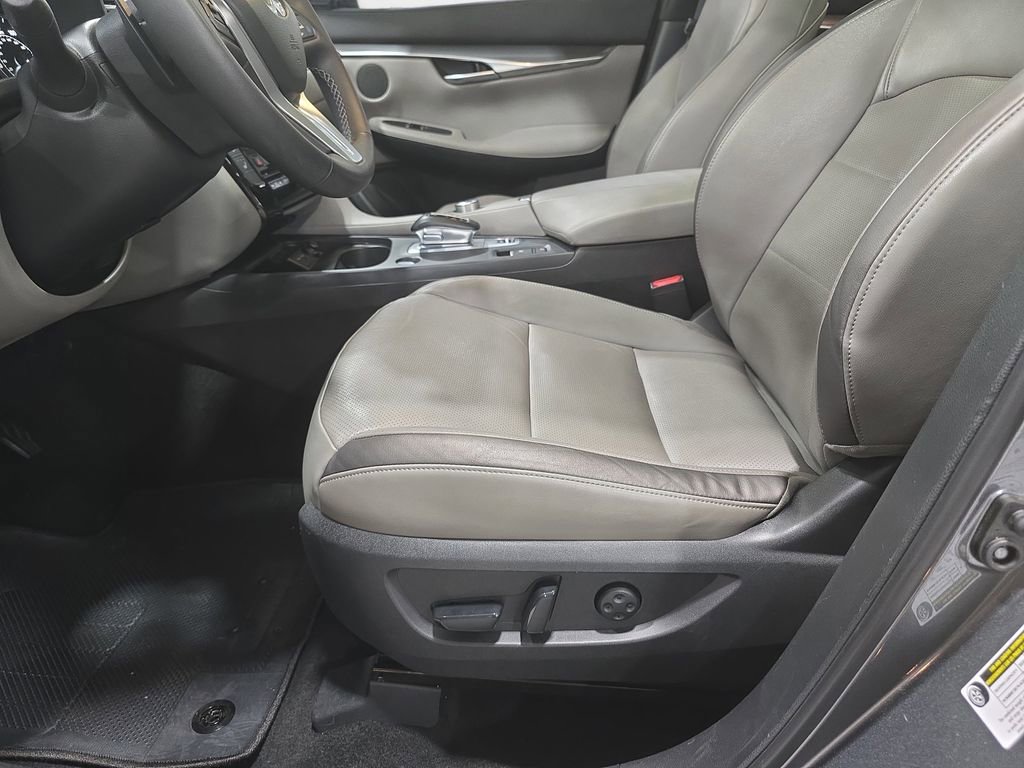Used 2023 INFINITI QX50 Luxe FWD image 24