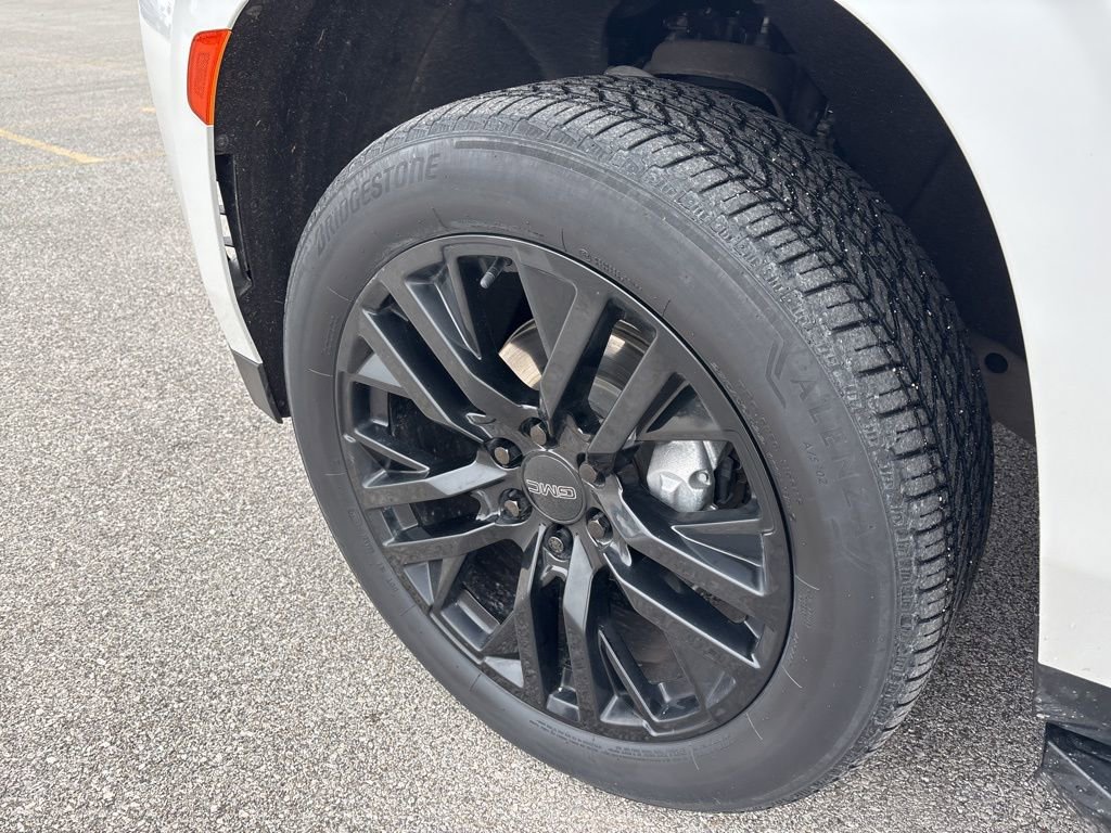 Used 2023 GMC Yukon SLT image 8