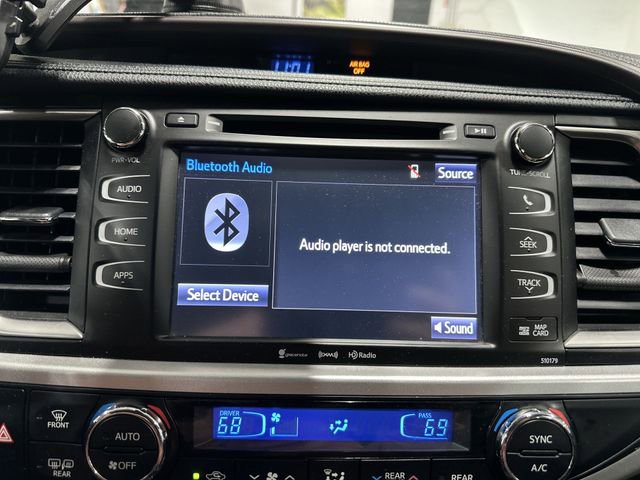 Used 2017 Toyota Highlander XLE image 30