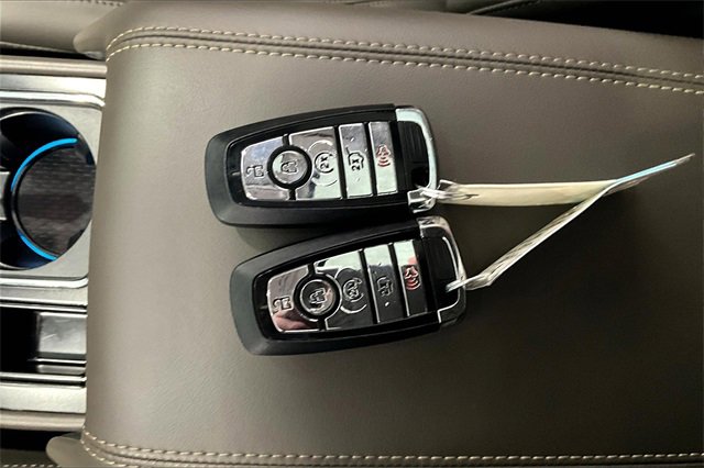 Used 2023 Lincoln Corsair Reserve w/ Equipment Group 201A image 37