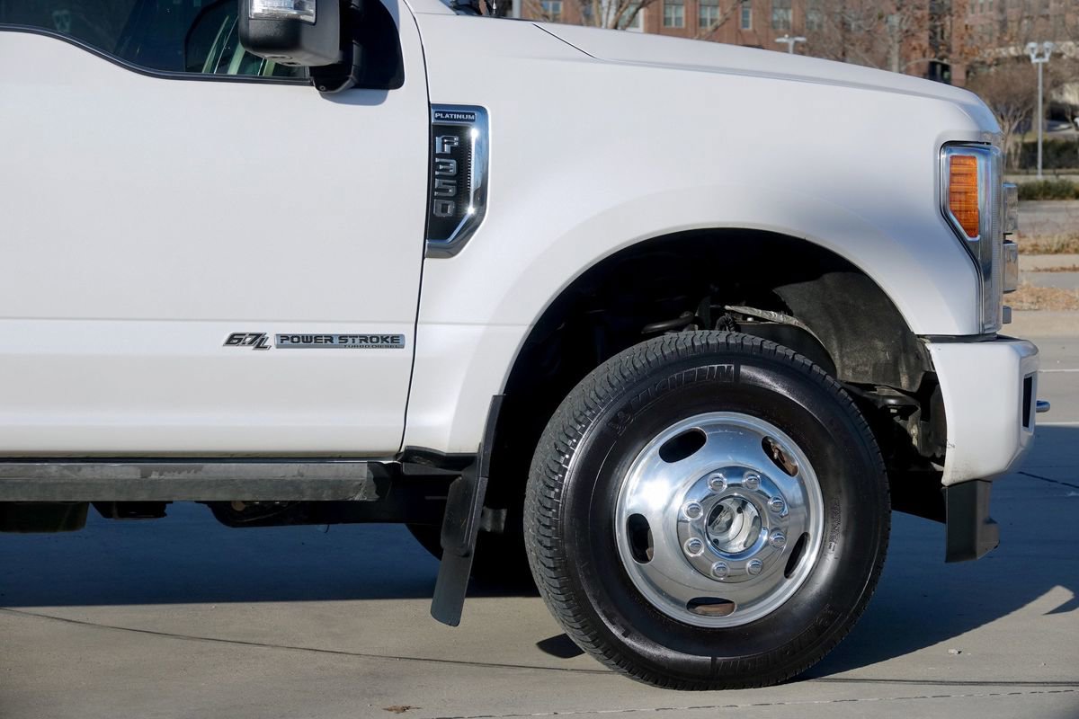 Used 2019 Ford F350 Platinum w/ Platinum Ultimate Package image 17