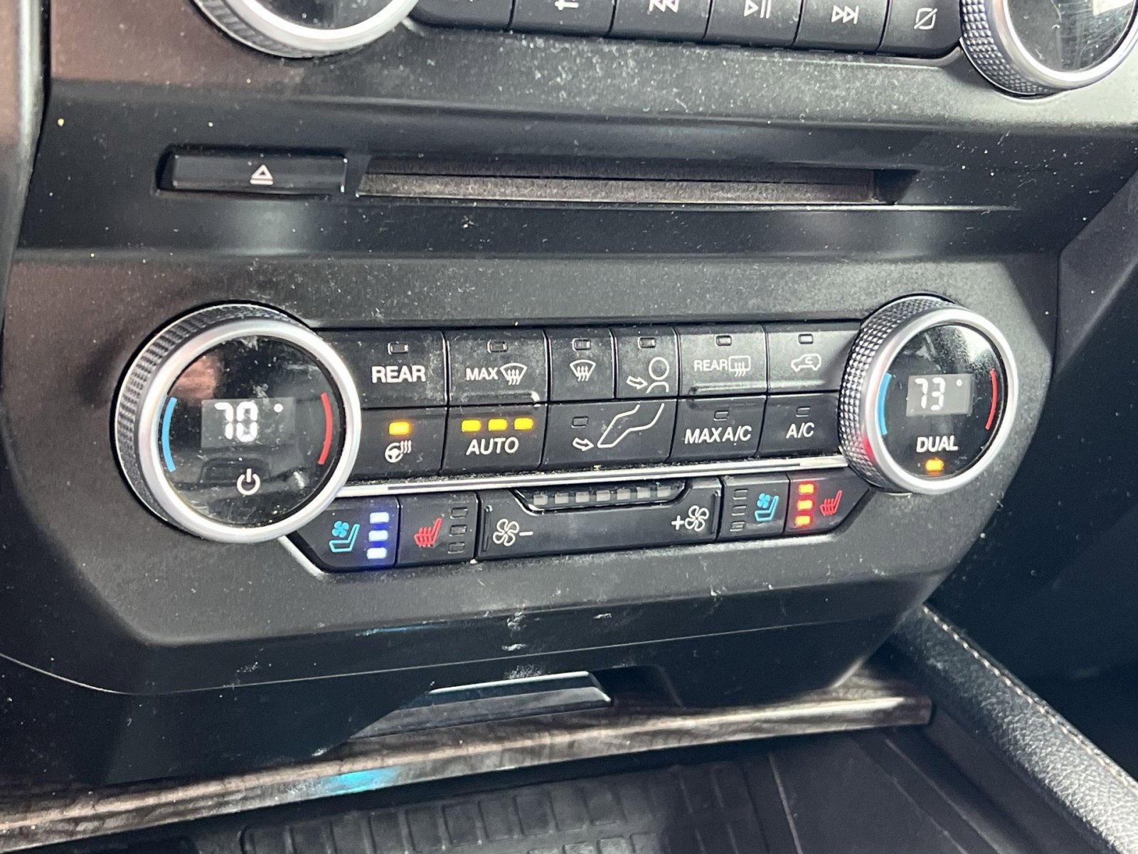 Used 2018 Ford Expedition Max Limited image 21