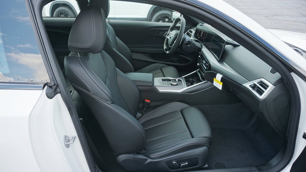 New 2025 BMW 230i xDrive Coupe w/ Convenience Package image 8