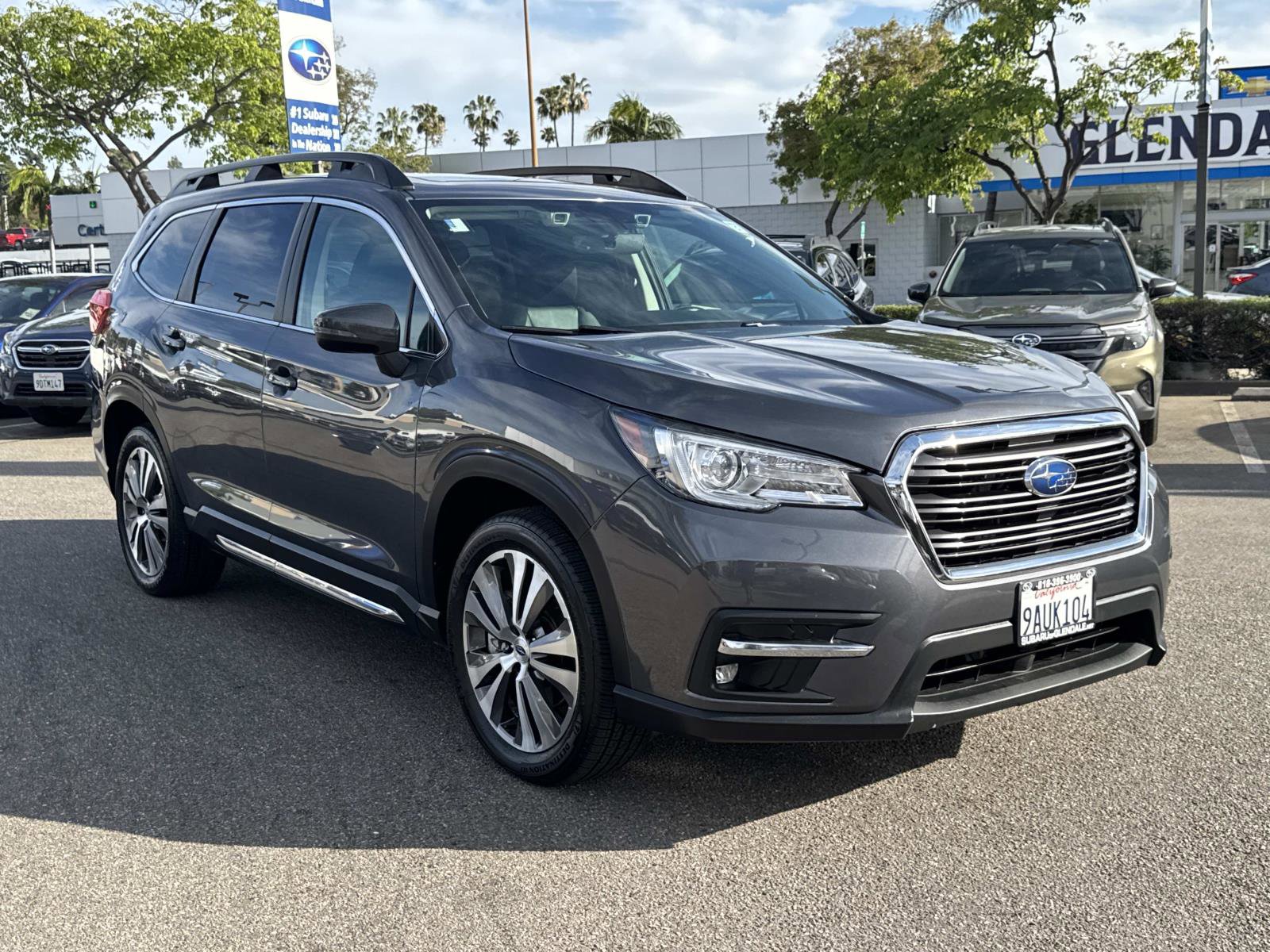 Used 2022 Subaru Ascent Limited w/ Technology Package image 3