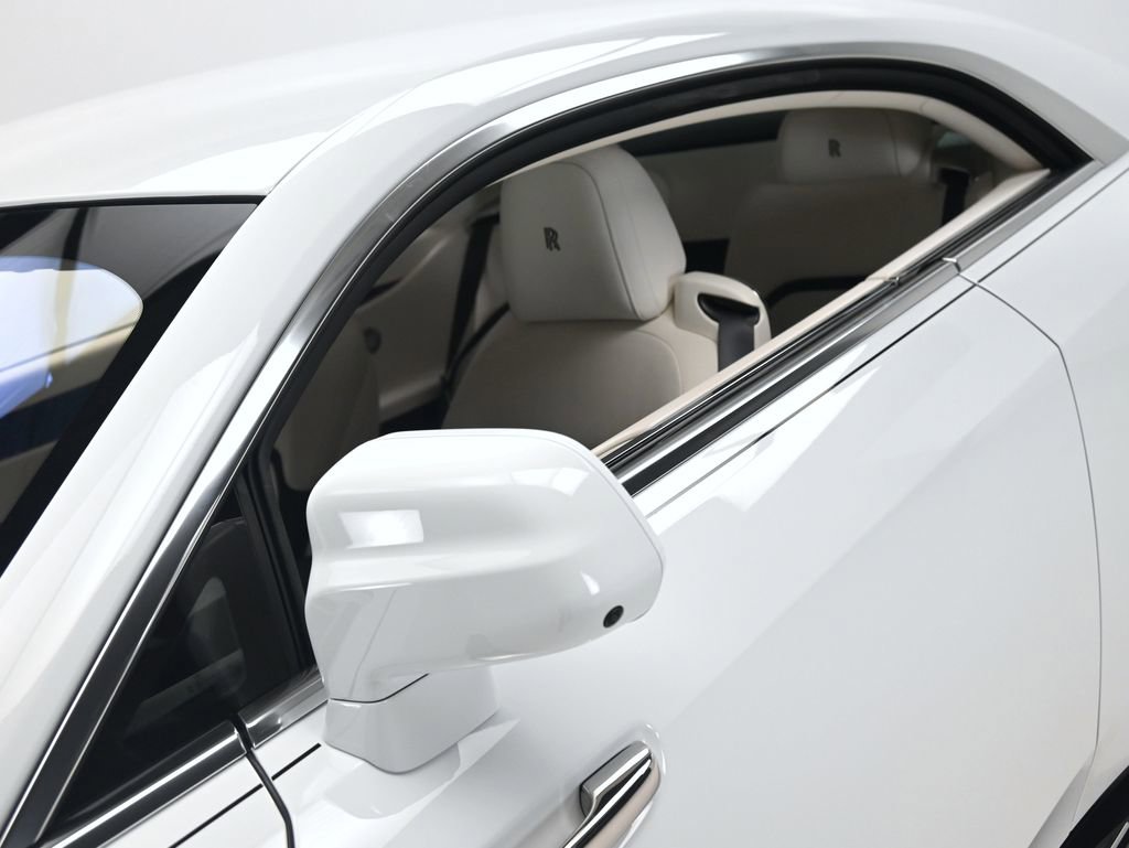 Used 2025 Rolls-Royce Spectre w/ Spectre Launch Package image 26