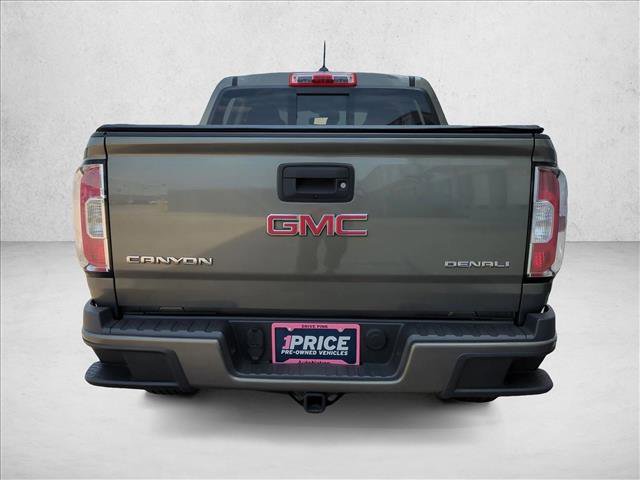 Used 2017 GMC Canyon Denali image 7