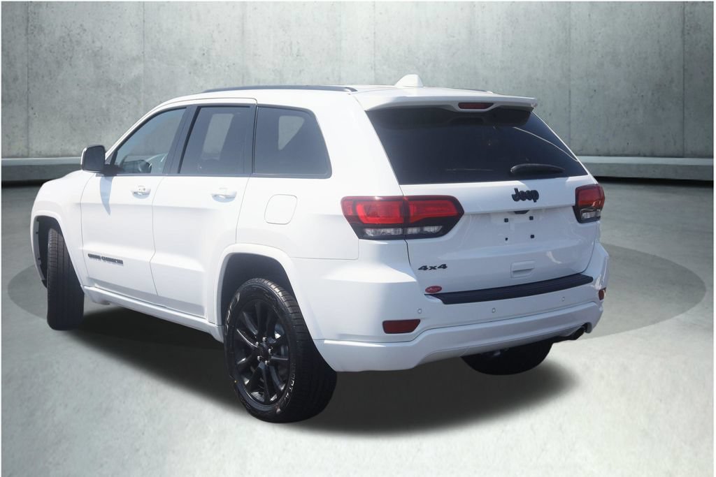 Used 2020 Jeep Grand Cherokee Altitude AWD/4WD image 14