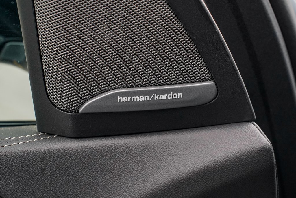 Used 2025 BMW X7 xDrive40i w/ M Sport Package image 11