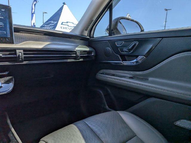Used 2024 Lincoln Corsair Reserve AWD/4WD image 12